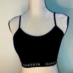 Sports‎ bra size medium